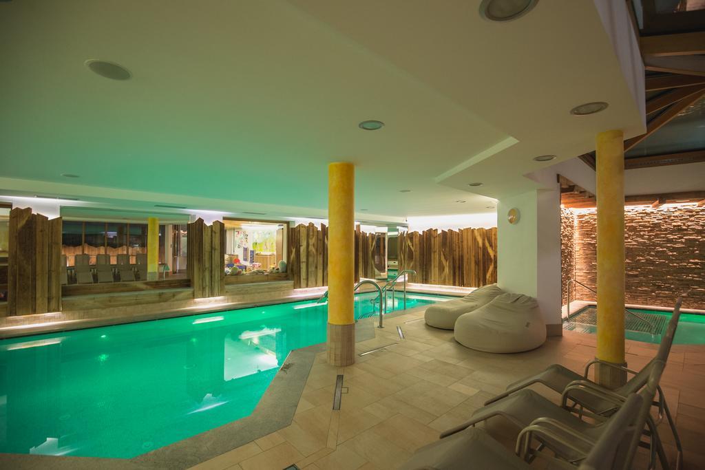 Hotel Ambiez Andalo Esterno foto