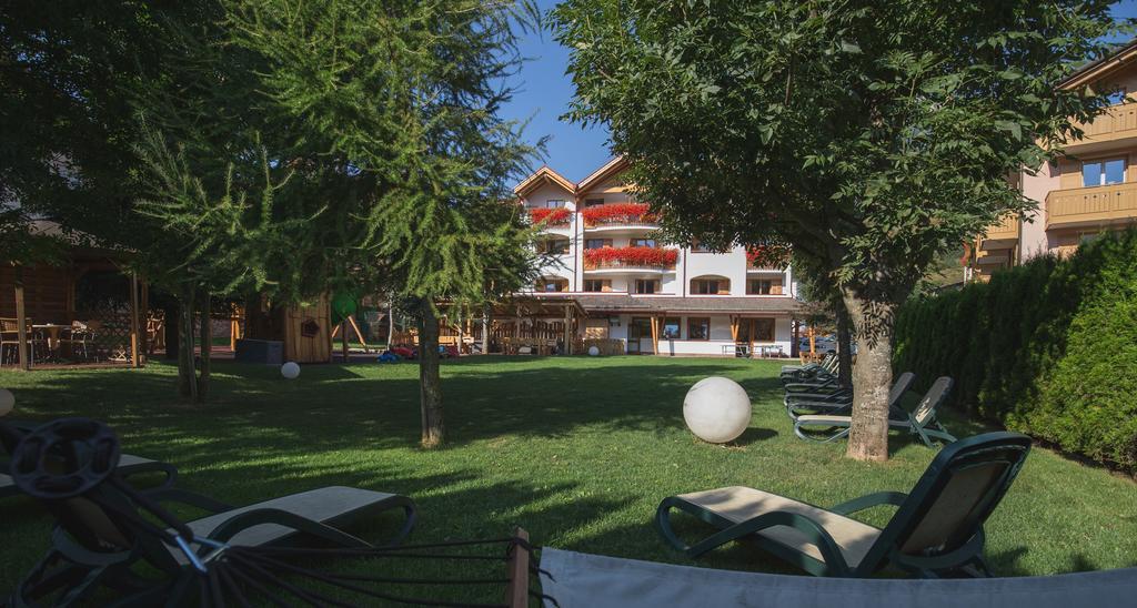 Hotel Ambiez Andalo Esterno foto